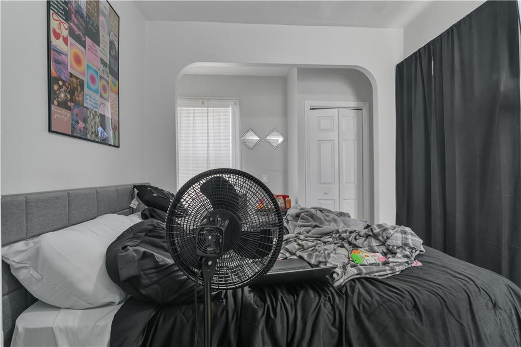 Fantastic opportunity to own a three-family home in Providences vibran – image 13