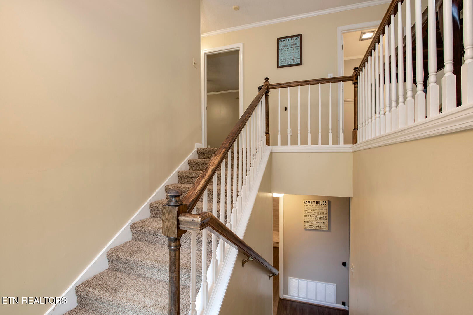 Are you looking for a wonderful home in a desired subdivision in a gre – image 7
