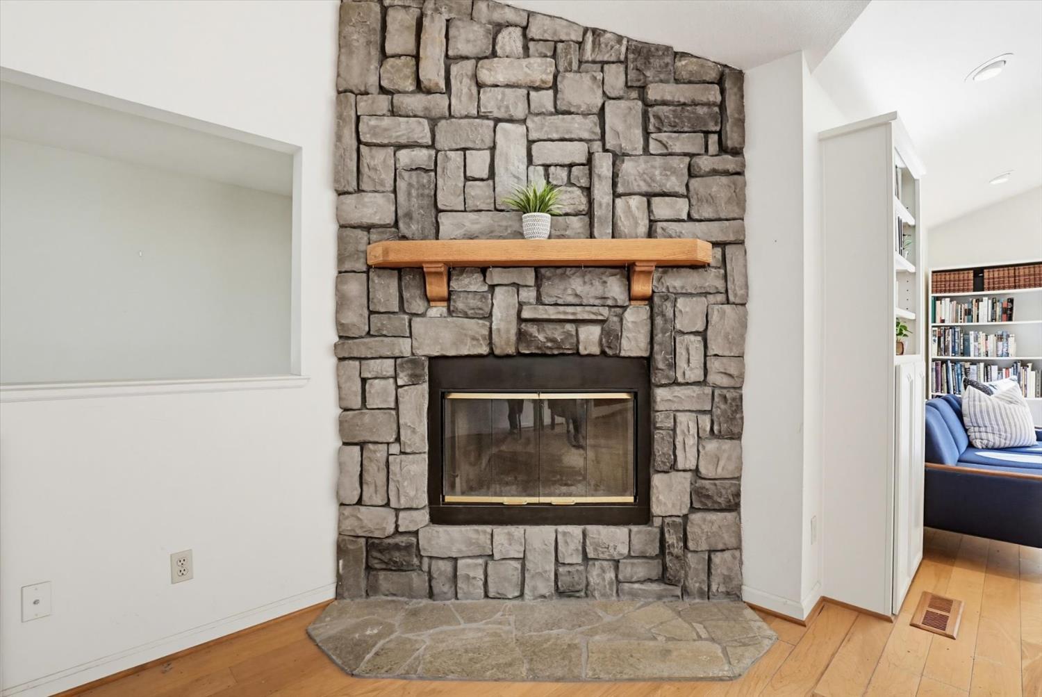 21349 21349 Leslie Drive, Grass Valley, California, 95945, USA, 4 Bedrooms Bedrooms, ,3 BathroomsBathrooms,Residential,For Sale,21349 Leslie Drive,226046586