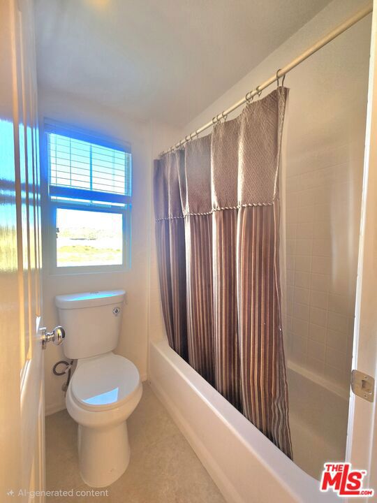 Stunning 5-bedroom, 4-bathroom, 2-story single-family home in the high – image 33