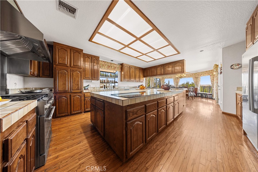 2360 2360 Oakleaf Canyon Road, Walnut, California, 91789, USA, 5 Bedrooms Bedrooms, ,5 BathroomsBathrooms,Residential,For Sale,2360 Oakleaf Canyon Road,CV25117462