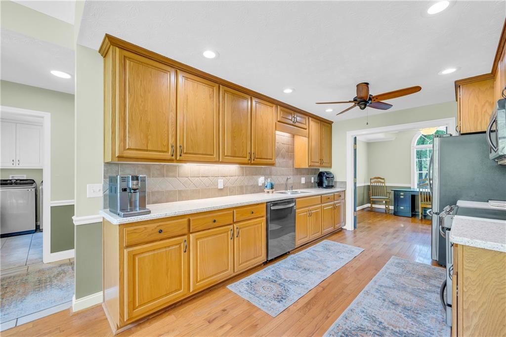6200 6200 Bent Tree Cove, Murrayville, Georgia, 30564, USA, 5 Bedrooms Bedrooms, ,4 BathroomsBathrooms,Residential,For Sale,6200 Bent Tree Cove,7747079