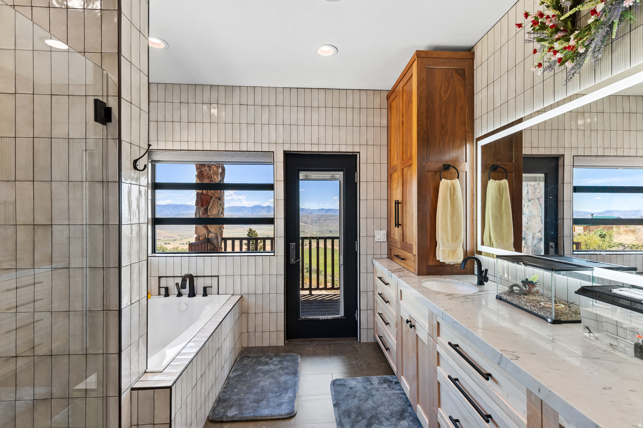 Set amid the breathtaking mountains of Bear Lake Valley, Liberty Ranch – image 18