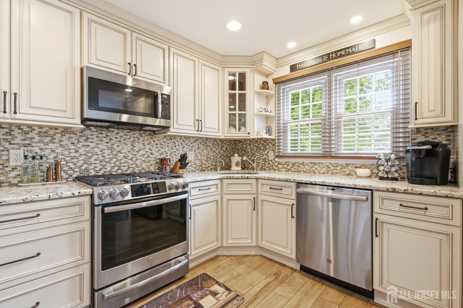 9 Brox Road, Edison, New Jersey, 08817, USA, 3 Bedrooms Bedrooms, ,2 BathroomsBathrooms,Residential,For Sale,-9 Brox Road,2617964R