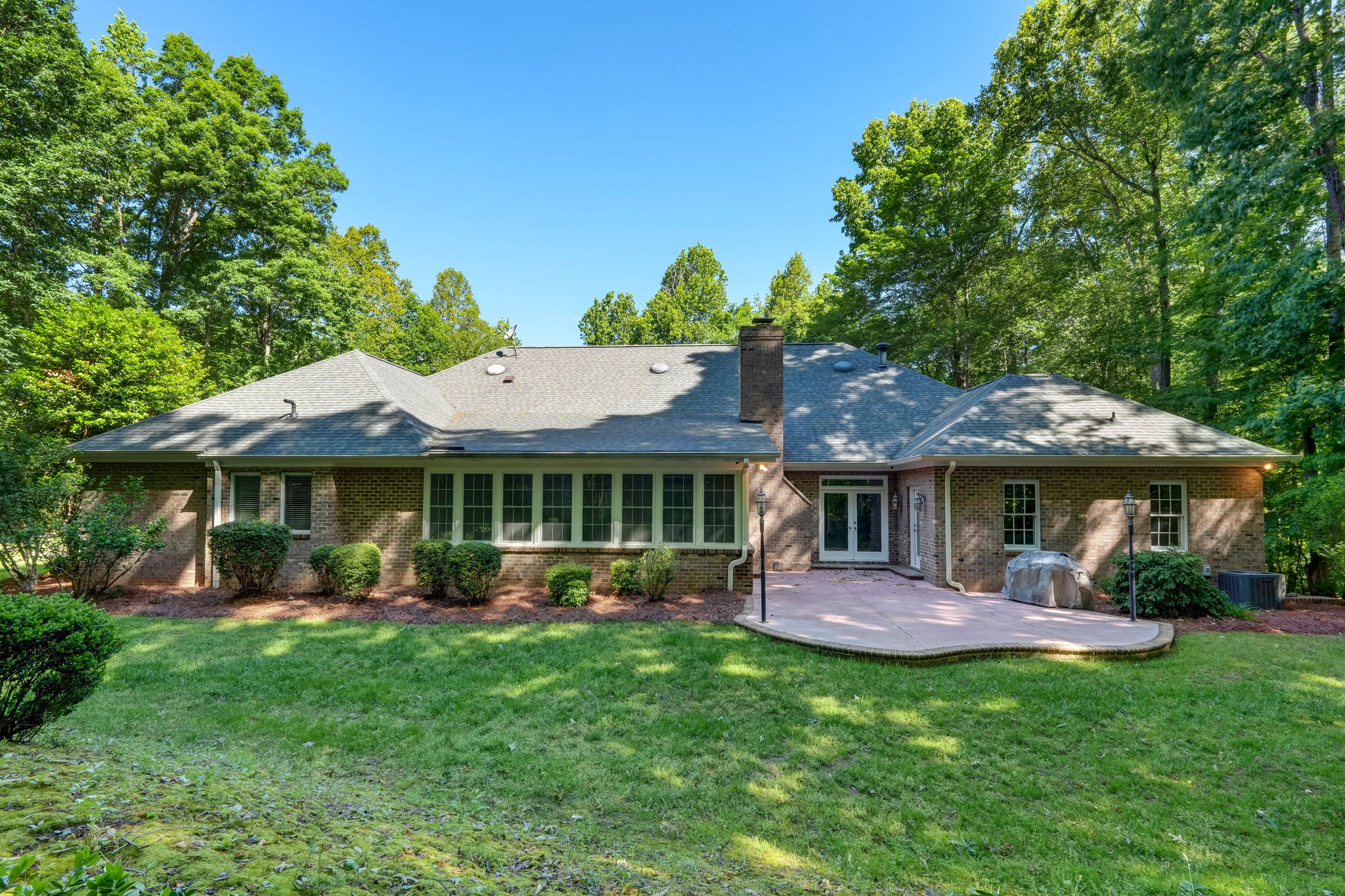 1001 1001 Benton Court, Reidsville, North Carolina, 27320, USA, 4 Bedrooms Bedrooms, ,3 BathroomsBathrooms,Residential,For Sale,1001 Benton Court,8c217206-1778-462f-8973-03fa24