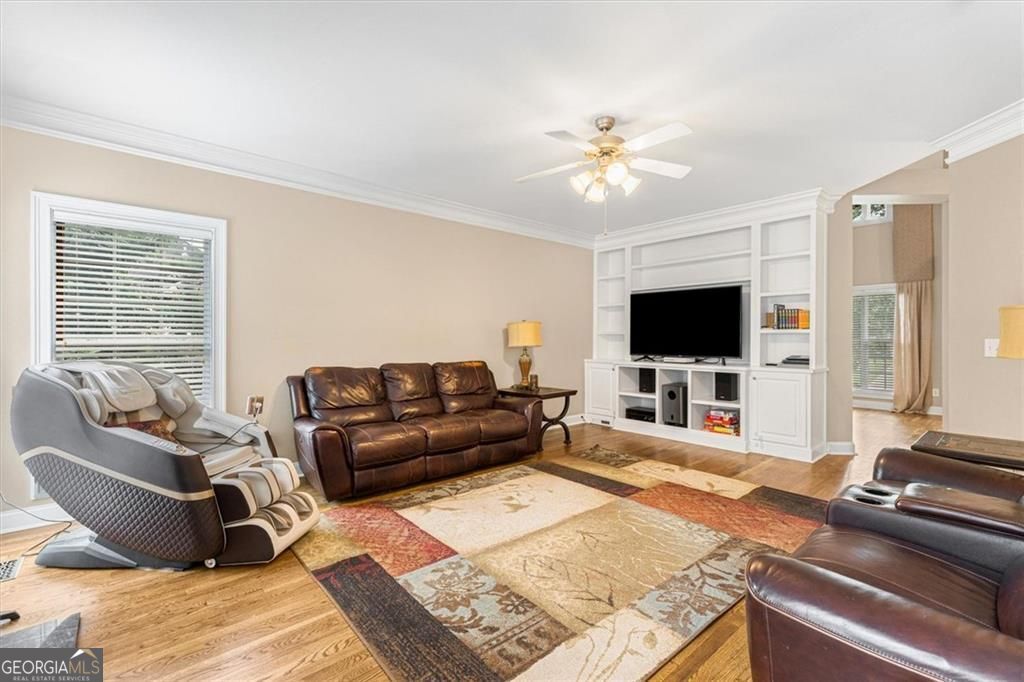 Welcome to 101 Lumby Lane, a stunning 4-sided brick residence in the s – image 28