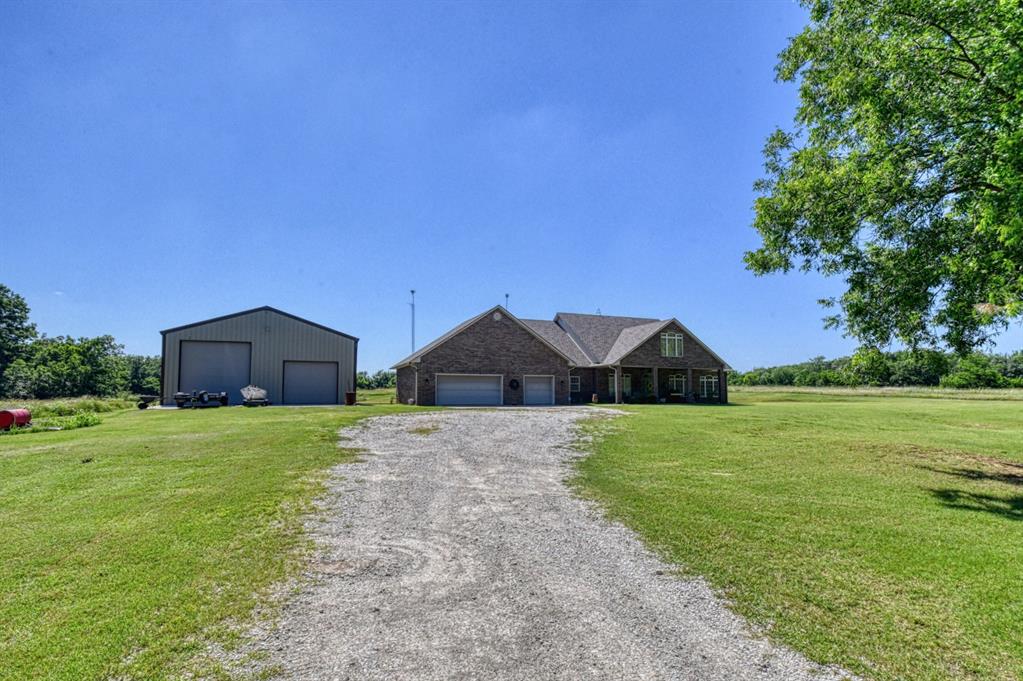4001 4001 County Road 1520, Stratford, Oklahoma, 74872, USA, 4 Bedrooms Bedrooms, ,3 BathroomsBathrooms,Residential,For Sale,4001 County Road 1520,1235461