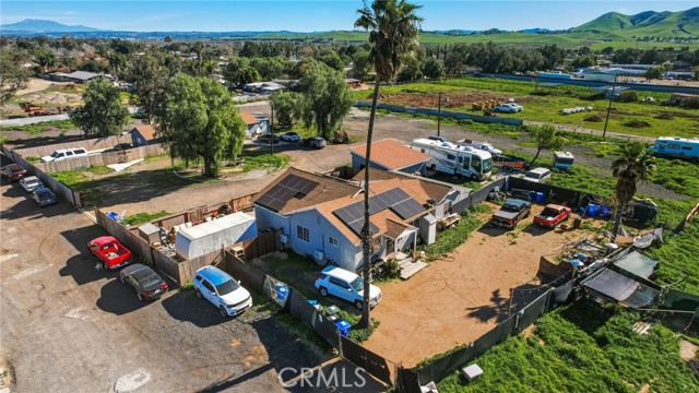 Exceptional mixed-use / commercial opportunity on an expansive approxi – image 8