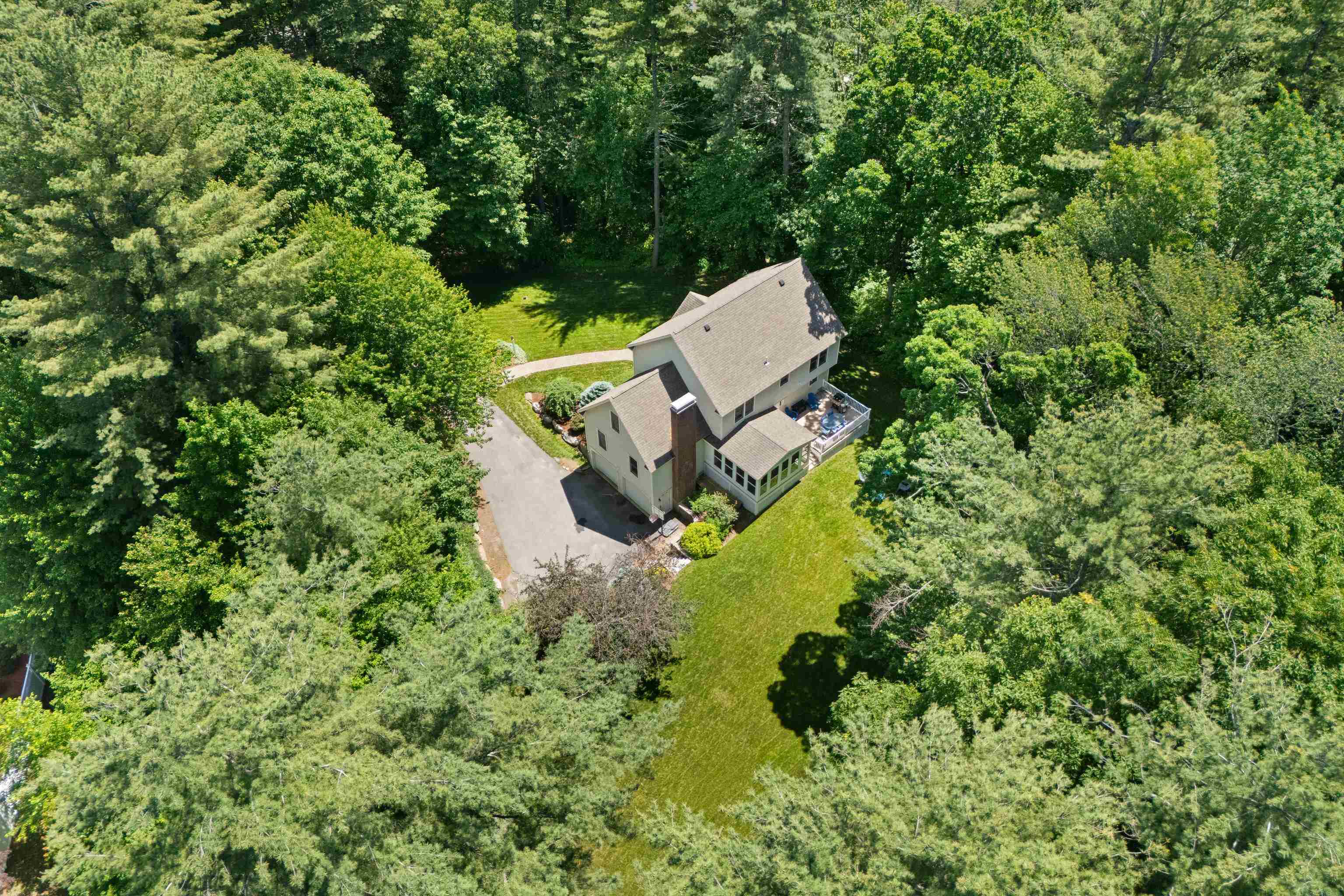 7 7 Premier Drive, Londonderry, New Hampshire, 03053, USA, 4 Bedrooms Bedrooms, ,3 BathroomsBathrooms,Residential,For Sale,7 Premier Drive,5096108