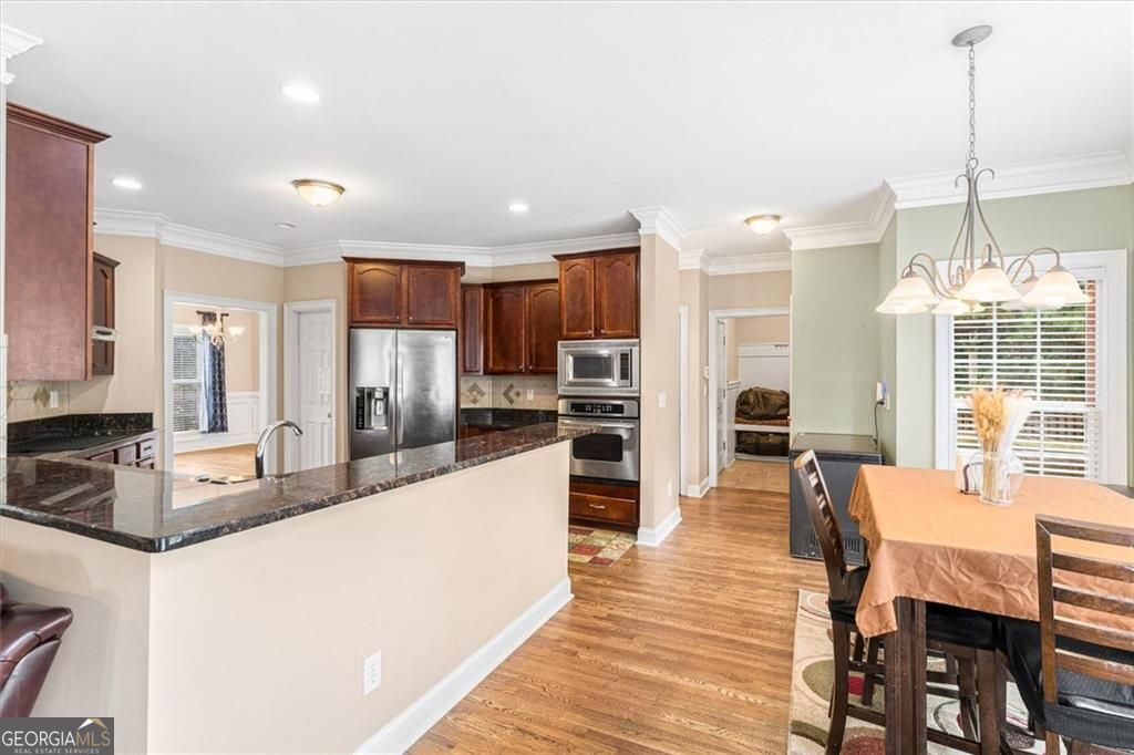 Welcome to 101 Lumby Lane, a stunning 4-sided brick residence in the s – image 30