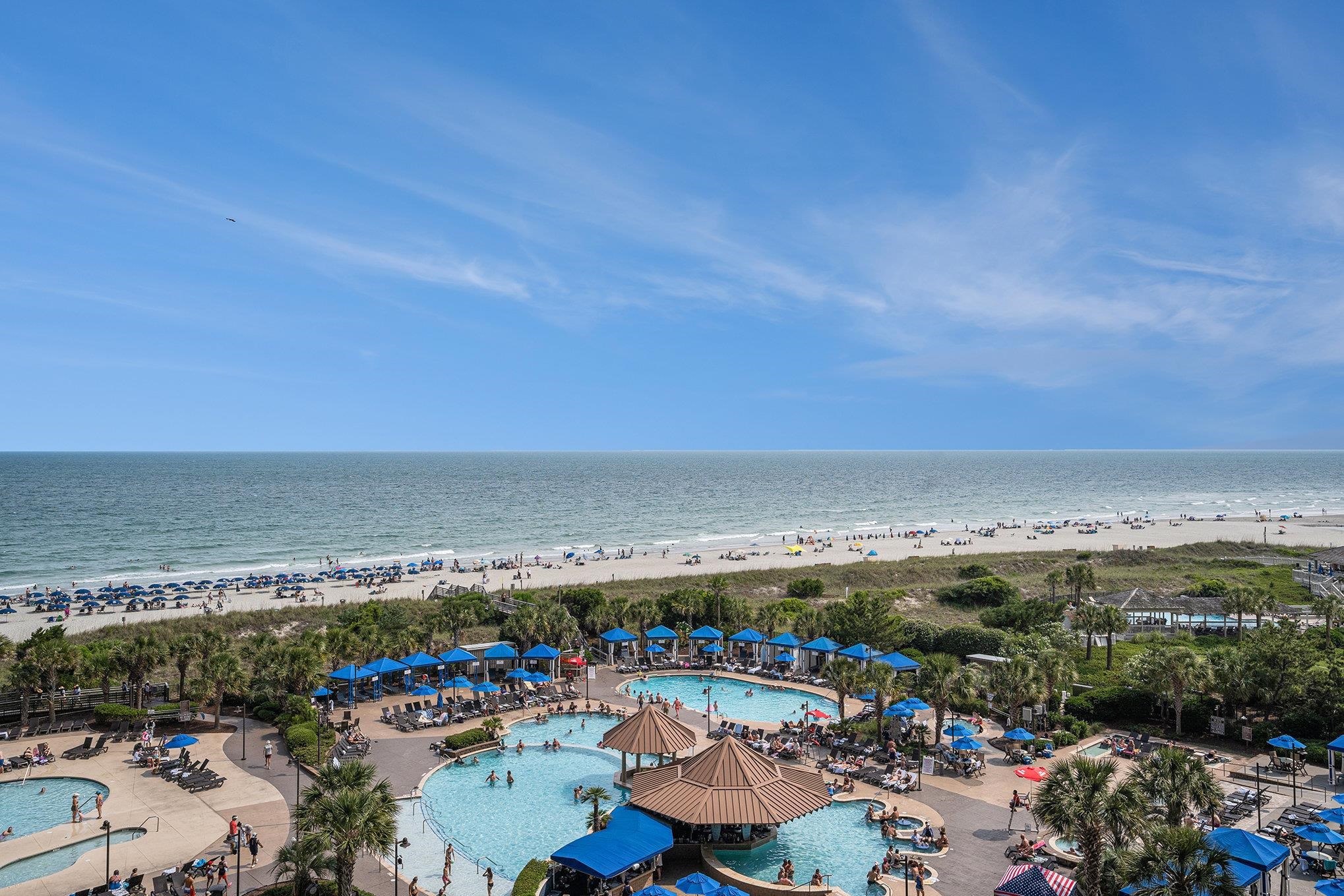 Experience upscale oceanfront living in this impeccably maintained 1-b – image 29