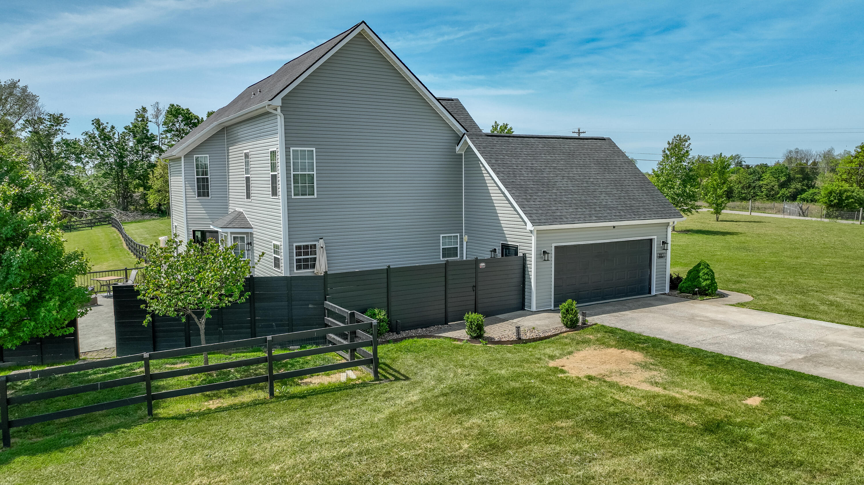 If youve been dreaming of peaceful country living without giving up co – image 10