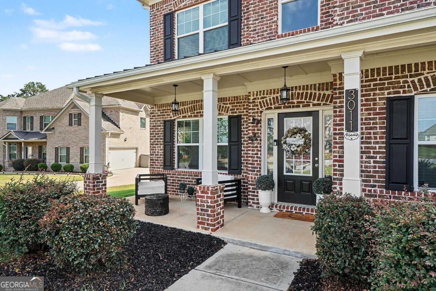 What more can you ask for in a home? VA Assumable 3.125% rate. 4-Sided – image 3