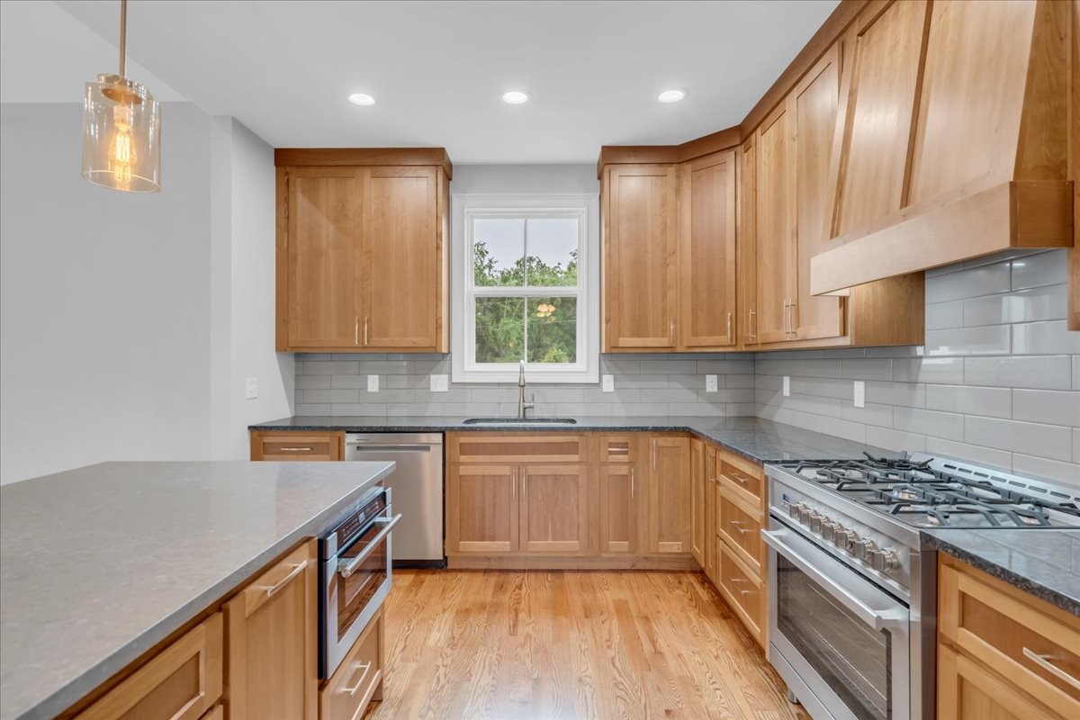 74 74 Summer Lake Ct Lot 16, Winchester, Tennessee, 37398, USA, 3 Bedrooms Bedrooms, ,4 BathroomsBathrooms,Residential,For Sale,74 Summer Lake Ct Lot 16,3232049