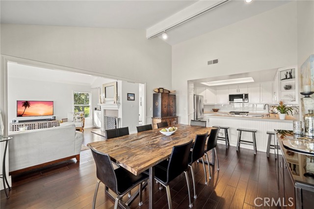 Rarely available first-row end-unit residence in Dana Points highly so – image 6