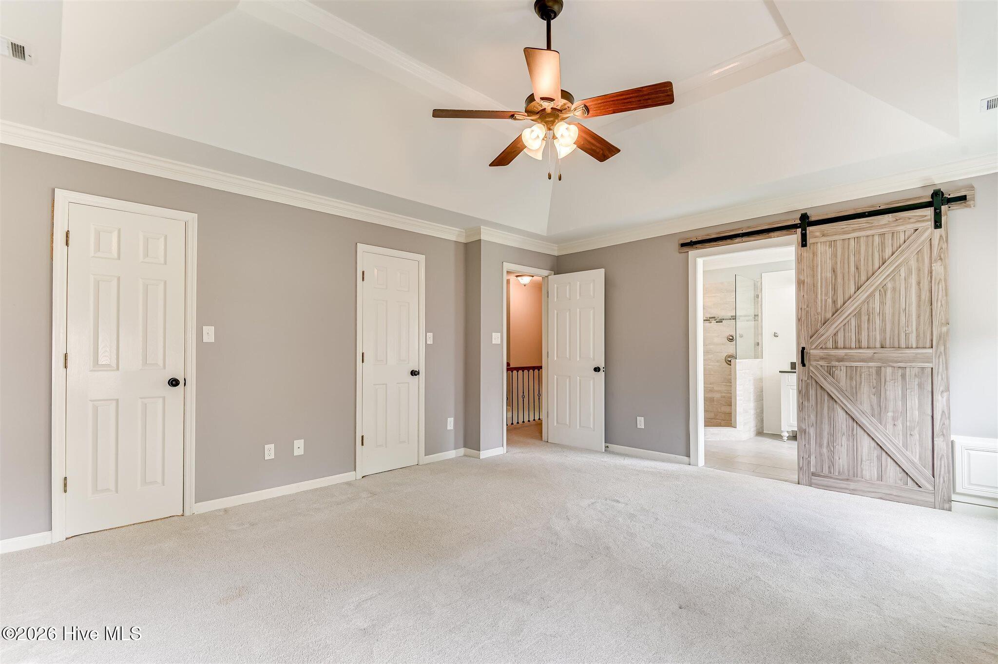 Welcome to this stunning brick home nestled on a quiet cul-de-sac in t – image 32