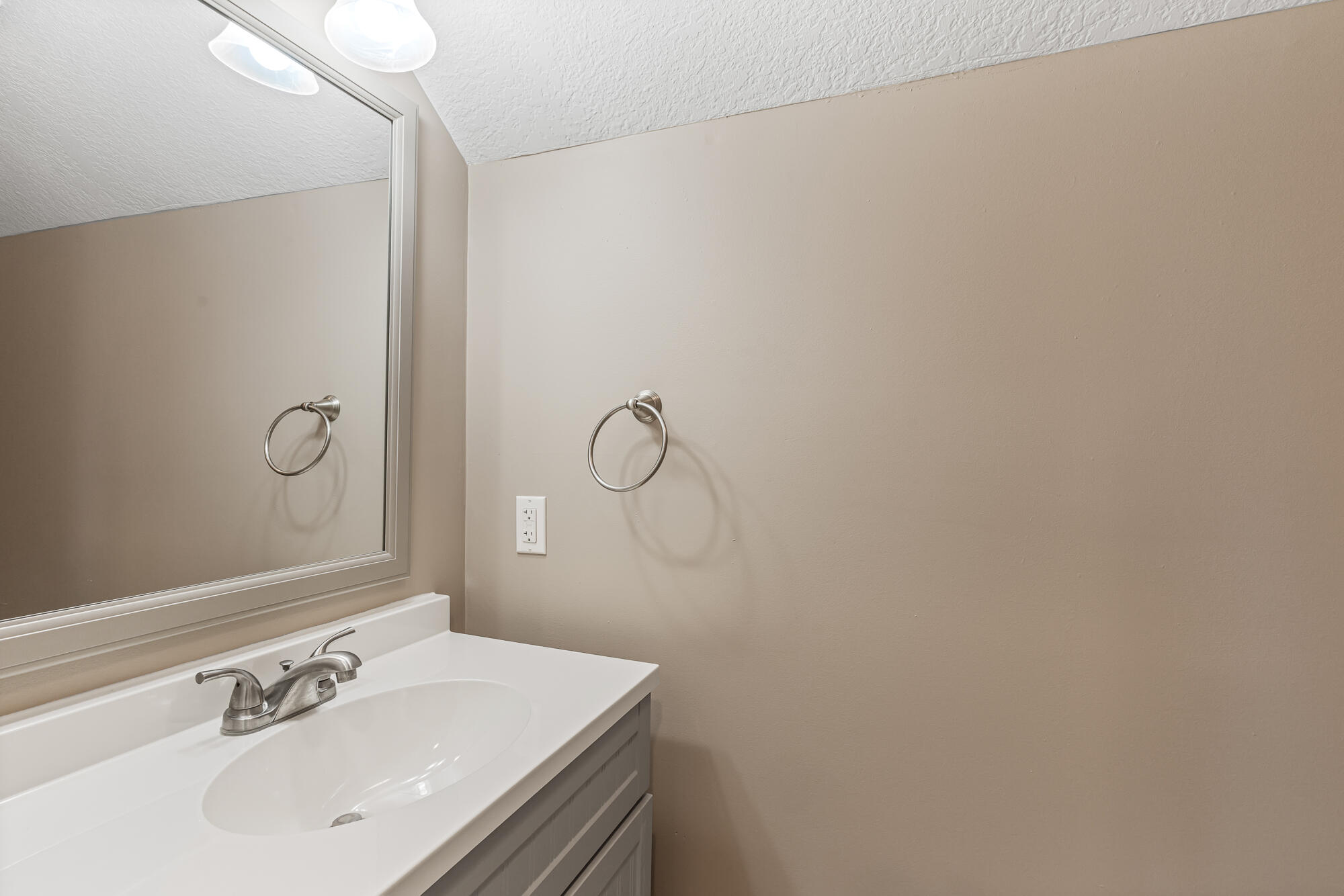 504 504 Lynnwood Drive, Athens, Tennessee, 37303, USA, 4 Bedrooms Bedrooms, ,4 BathroomsBathrooms,Residential,For Sale,504 Lynnwood Drive,20260134