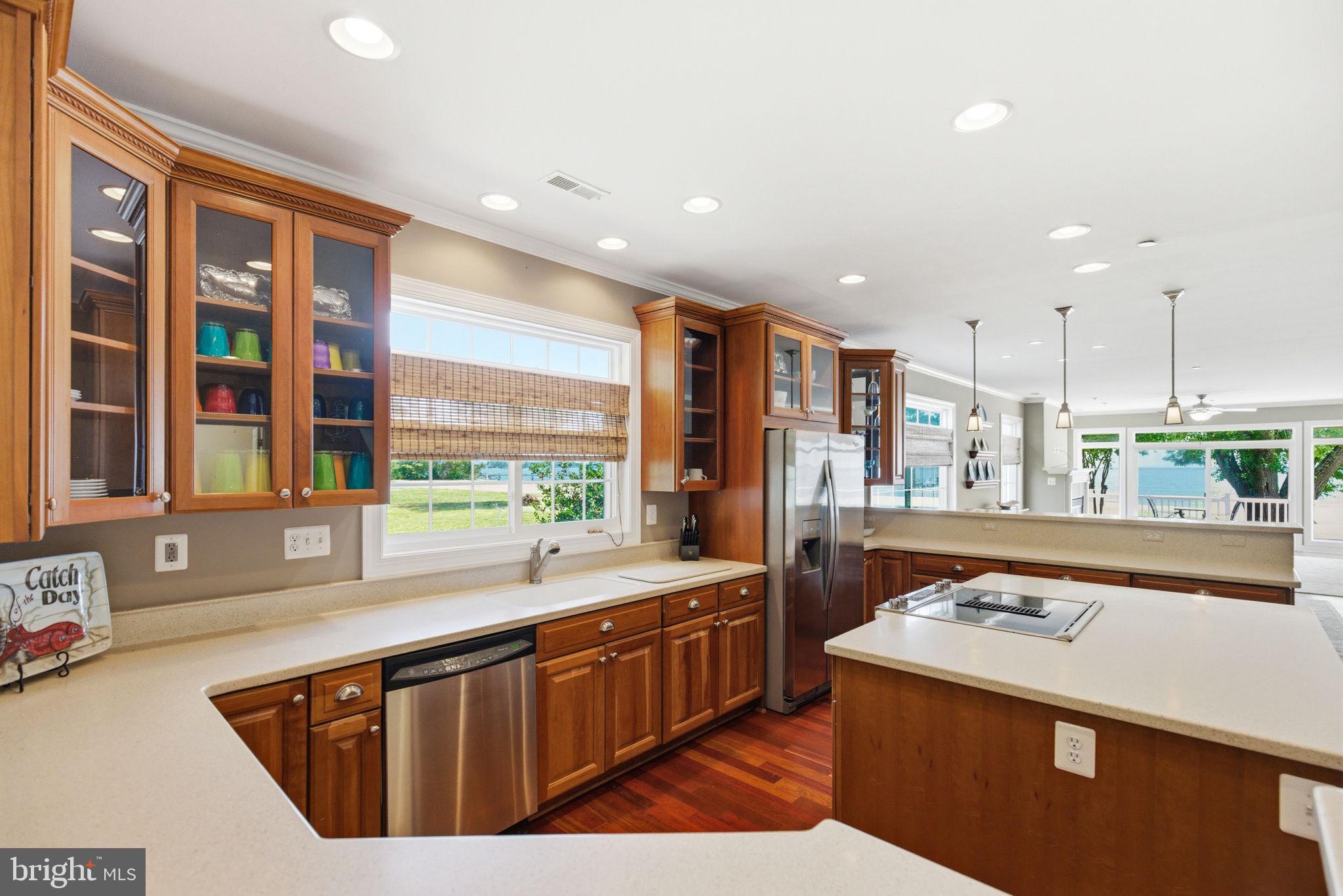 Enjoy effortless waterfront living in Southern Maryland from this prem – image 38