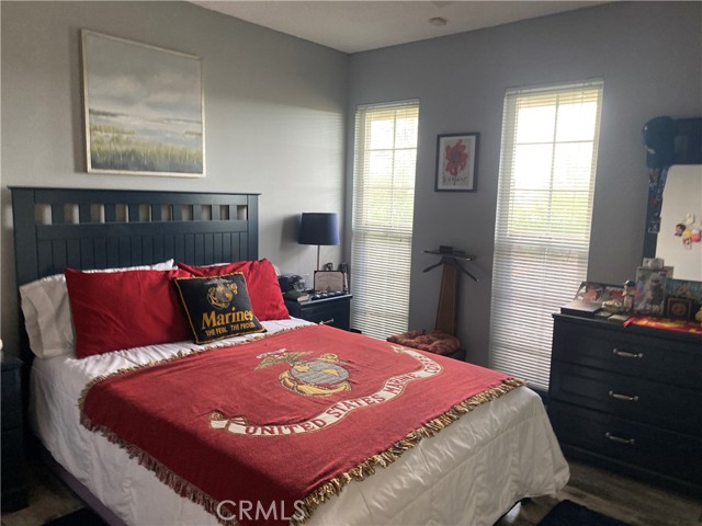 Ranch Style Single story home with over One acre lot - Sits high on a – image 9