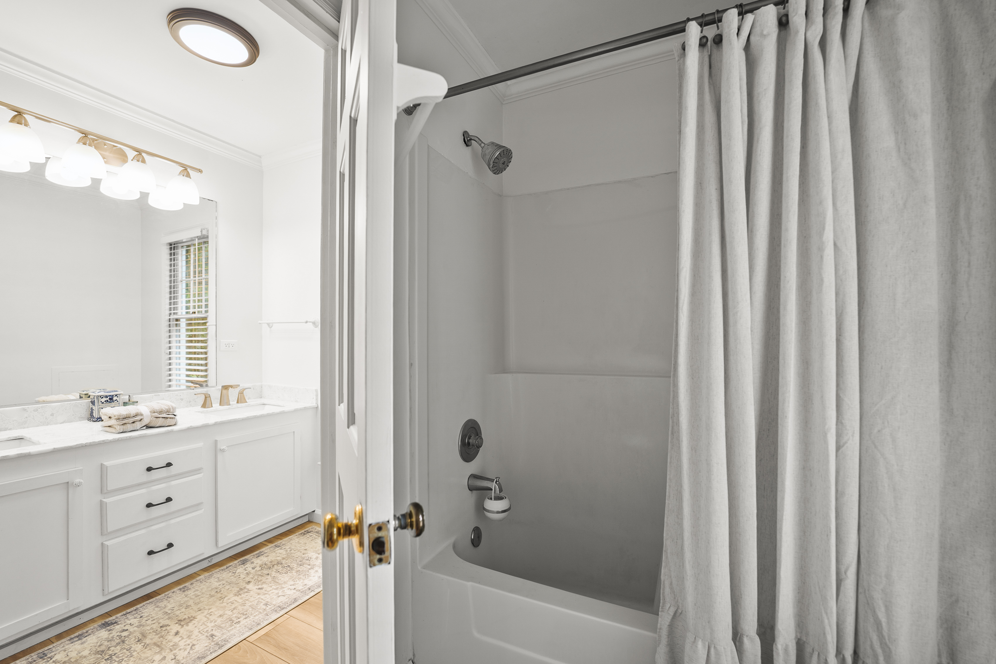 One of a kind, Lowcountry Living! This beautiful house sitting amongst – image 25
