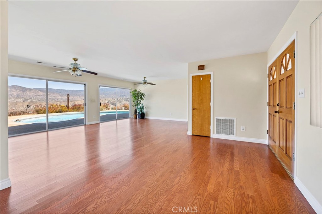 READY FOR A POOL HOME WITH STUNNING VIEWS?! Welcome to 26320 Rim Road, – image 10