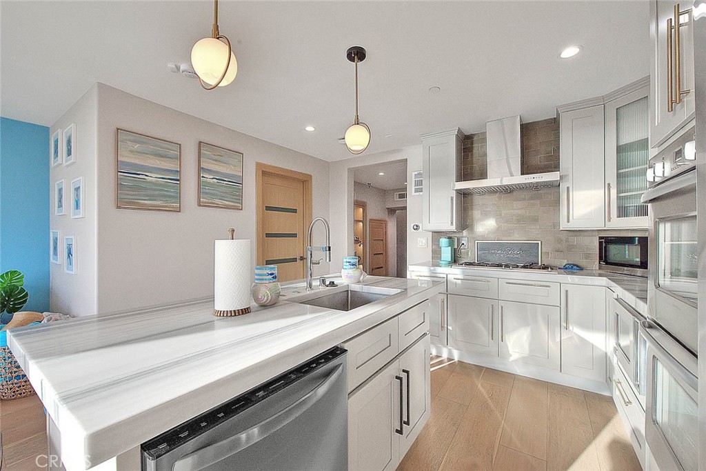 99 99 A Surfside, Surfside, California, 90743, USA, 4 Bedrooms Bedrooms, ,4 BathroomsBathrooms,Residential,For Sale,99 A Surfside,CV26025098