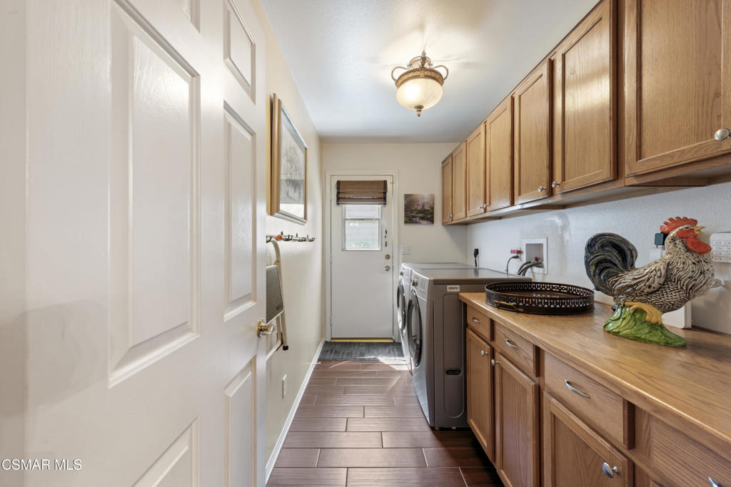 758 758 Cranmont Court, Simi Valley, California, 93065, USA, 5 Bedrooms Bedrooms, ,3 BathroomsBathrooms,Residential,For Sale,758 Cranmont Court,226002662