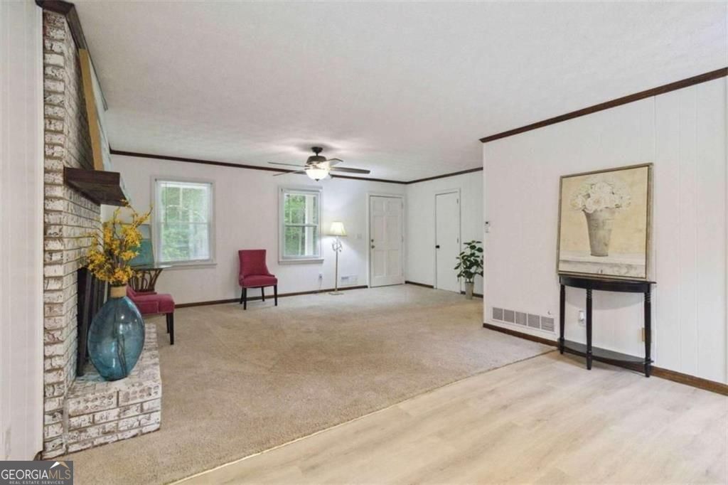 One plus acre in Milton! Purchase this ranch home that is located in c – image 12