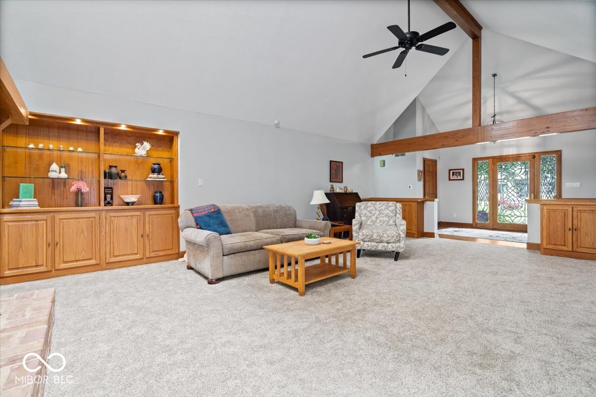 Updates galore in desirable Feather Cove III! Nestled on a half-acre w – image 9