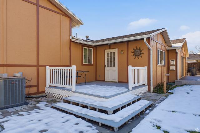 Welcome home to this beautifully well-kept East Bench gem, perfectly s – image 32