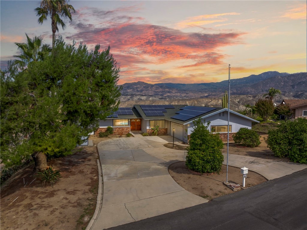 READY FOR A POOL HOME WITH STUNNING VIEWS?! Welcome to 26320 Rim Road, – image 4