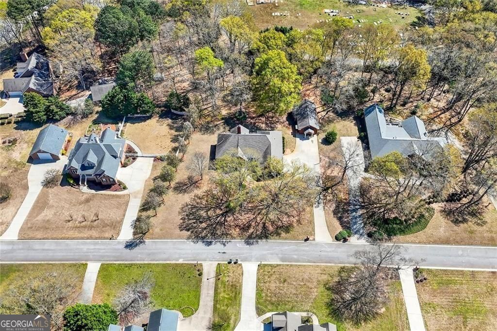 WOW - TWO HOMES ON ONE LOT!!! From the moment you arrive, the quality – image 7