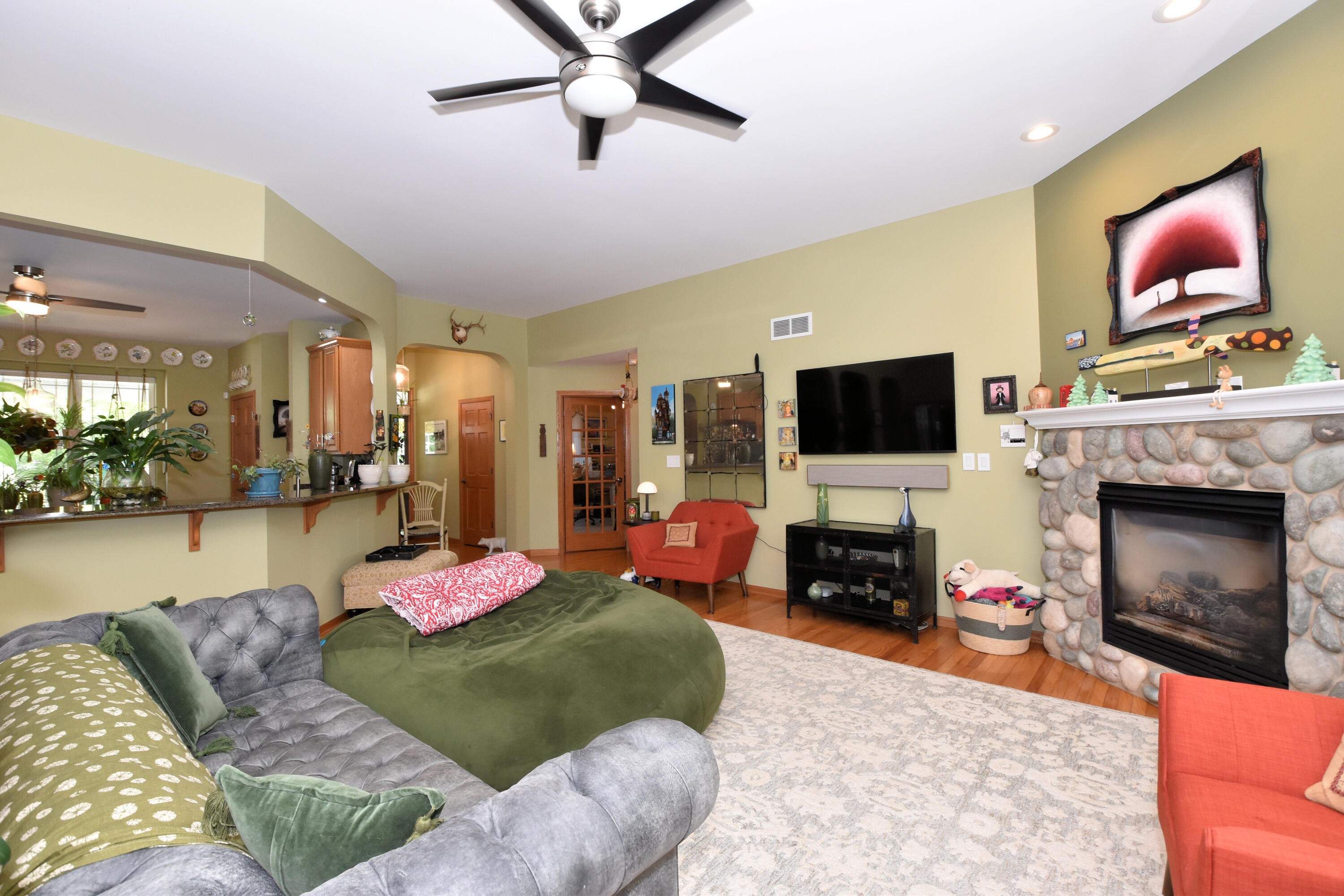 3326 3326 Emmertsen Rd, Caledonia, Wisconsin, 53406, USA, 3 Bedrooms Bedrooms, ,3 BathroomsBathrooms,Residential,For Sale,3326 Emmertsen Rd,df3244ac-4c6e-4545-bf85-edce47