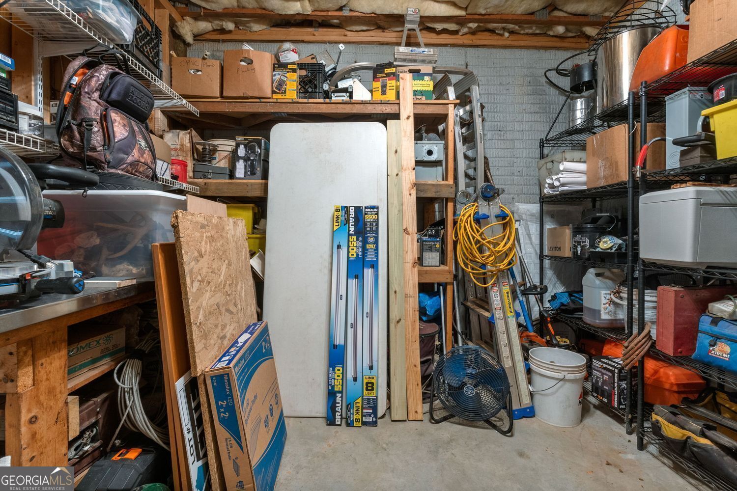 No HOA or restrictions! Full basement w/in-law suite! All Brick! Come – image 48
