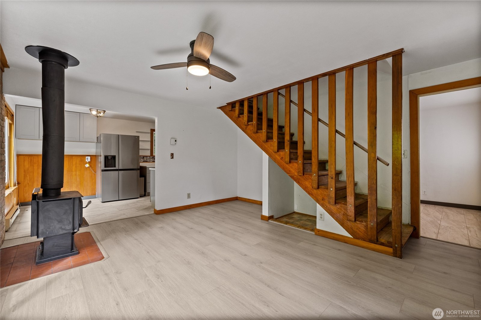 Rare opportunity to enjoy space, flexibility, and income potential on – image 5