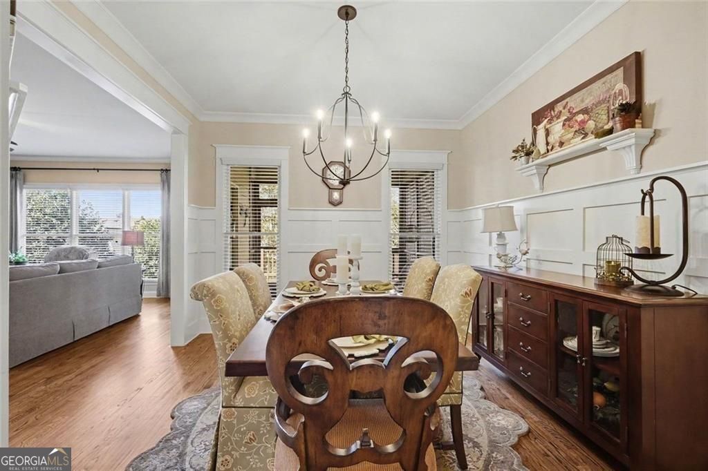$5000 to BUYERS closing costs with acceptable offer! Beautiful east fa – image 10