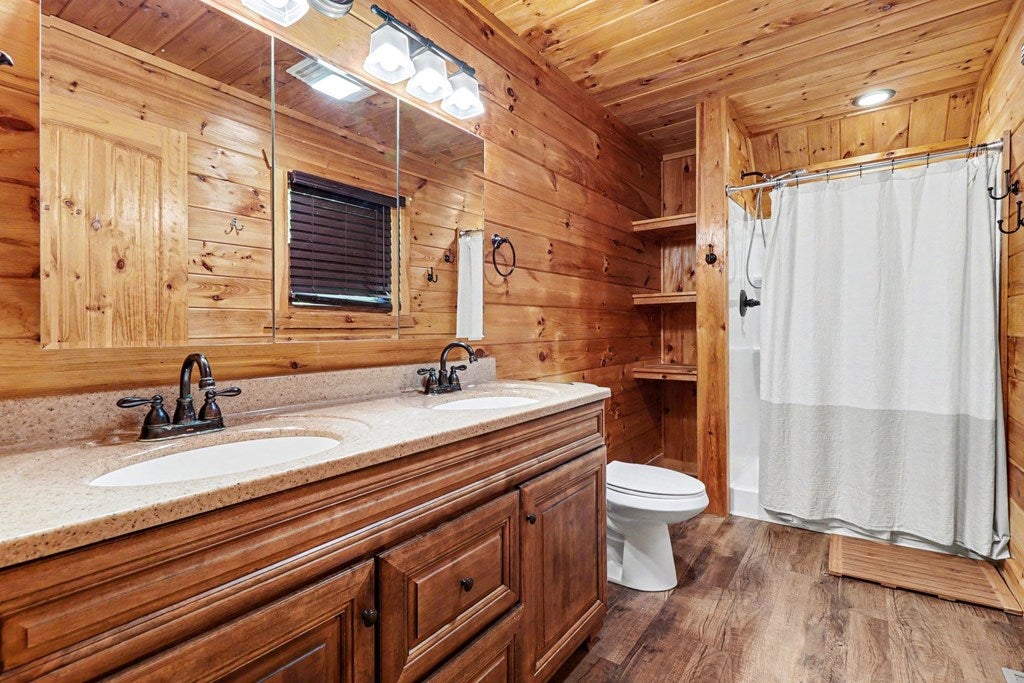OWNER FINANCING AVAILABLE. SELLER IS CURRENTLY OFFERING 4% WITH 15% DO – image 13