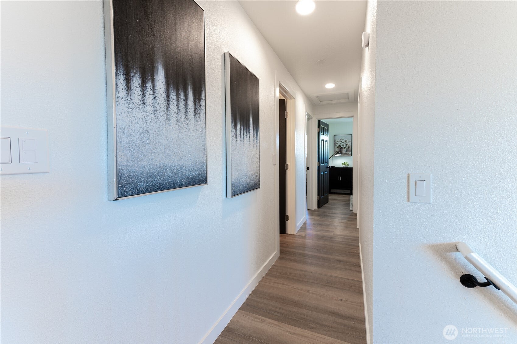 Price reduced!!! Fully remodeled in-town Snohomish with rare daylight – image 9