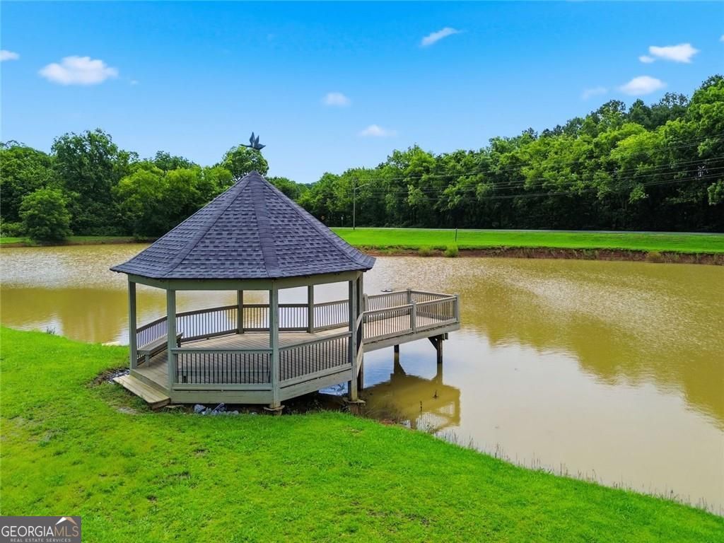 Flawlessly maintained and thoughtfully designed, this home exudes the – image 56