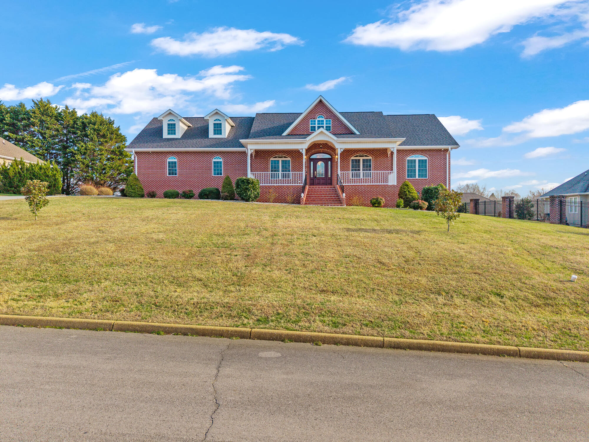 504 504 Lynnwood Drive, Athens, Tennessee, 37303, USA, 4 Bedrooms Bedrooms, ,4 BathroomsBathrooms,Residential,For Sale,504 Lynnwood Drive,20260134