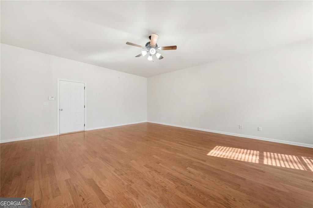 Timeless curb appeal and solid construction define this beautifully ma – image 26