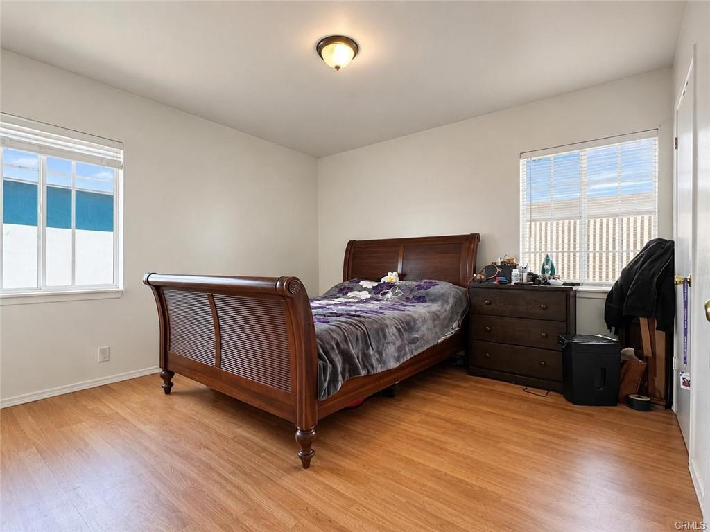 8617 8617 Ivy St, Los Angeles, California, 90002, USA, 5 Bedrooms Bedrooms, ,Residential,For Sale,8617 Ivy St,MB26135921