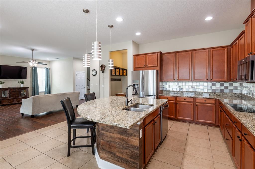 Virtually Staged. This stunning 3,277-square-foot heated home offers 4 – image 22