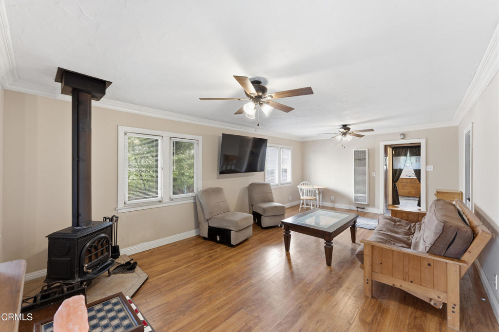 1813 1813 Ocean Avenue, Ventura, California, 93001, USA, 3 Bedrooms Bedrooms, ,1 BathroomBathrooms,Residential,For Sale,1813 Ocean Avenue,V1-35695