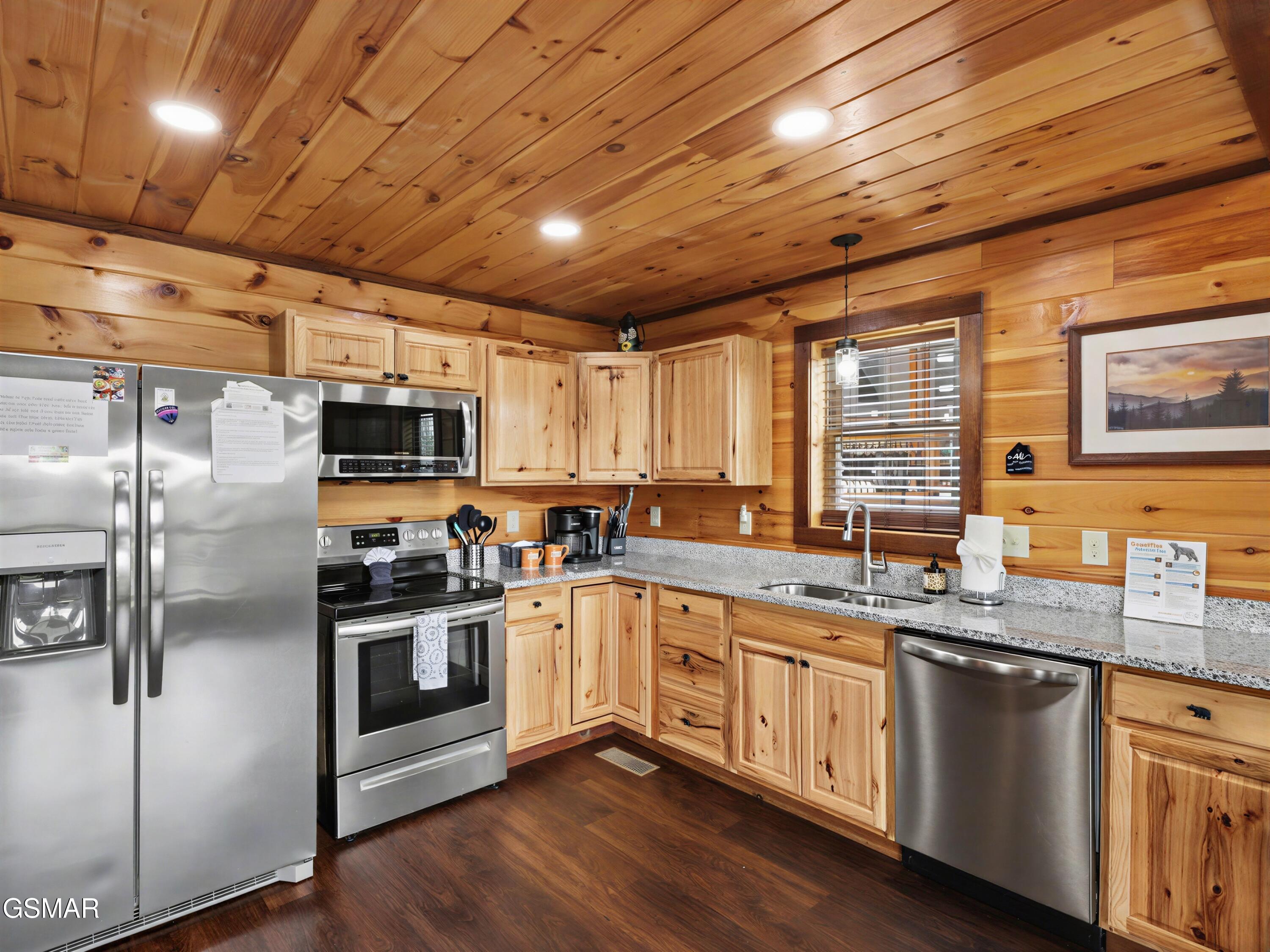 223 223 Chimney Tops Way, Gatlinburg, Tennessee, 37738, USA, 2 Bedrooms Bedrooms, ,2 BathroomsBathrooms,Residential,For Sale,223 Chimney Tops Way,a6abbcc5-056a-450e-914a-01a914
