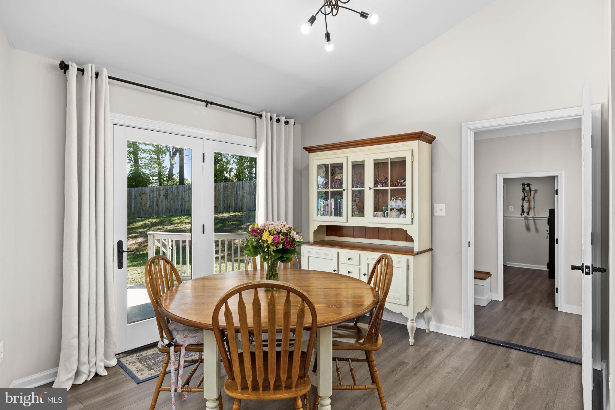 One of a kind property in North Stafford! Fully redone rambler with LV – image 12