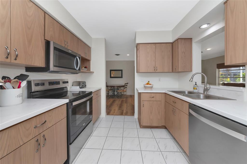 950 950 Oxford Drive, Englewood, Florida, 34223, USA, 3 Bedrooms Bedrooms, ,2 BathroomsBathrooms,Residential,For Sale,950 Oxford Drive,N6142928