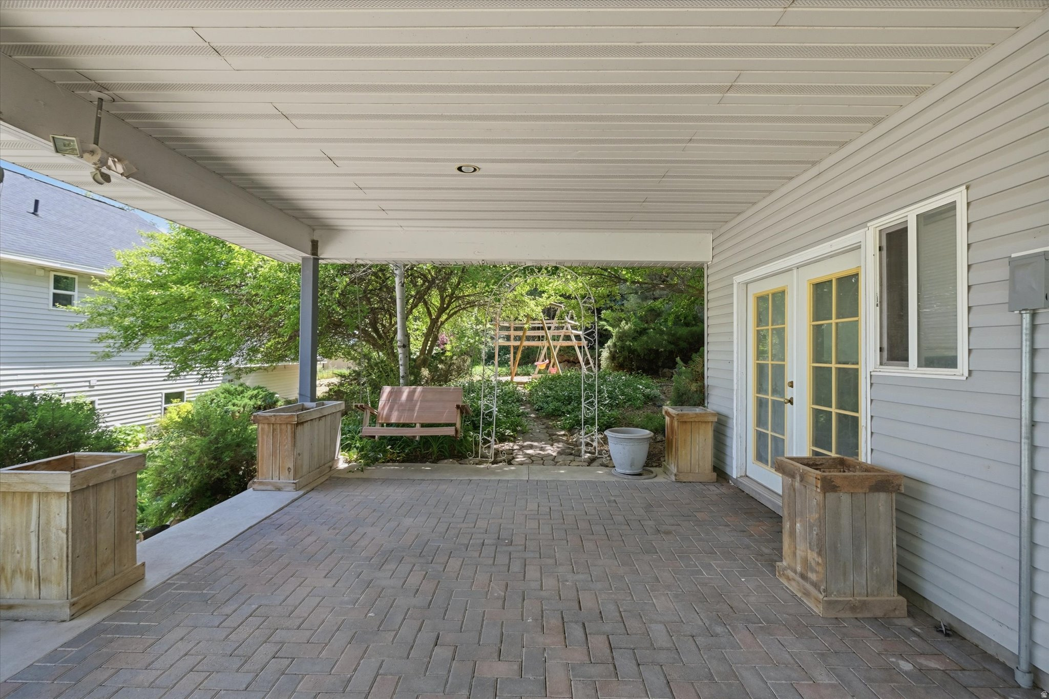 Escape to the Mendon bench where you get the country lifestyle only 15 – image 31