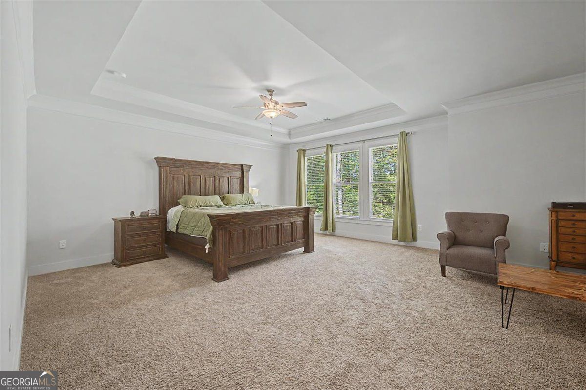 GOLF COURSE LIVING ANYONE??!! Experience luxury golf course living at – image 35