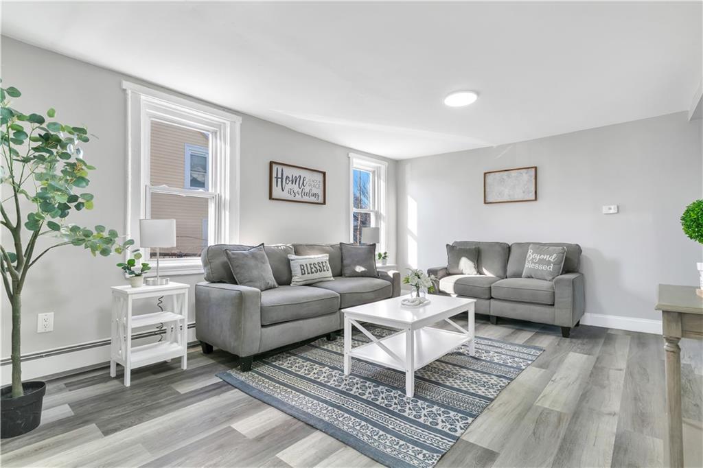 43 43 Jenkins Street, Providence, Rhode Island, 02906, USA, 3 Bedrooms Bedrooms, ,3 BathroomsBathrooms,Residential,For Sale,43 Jenkins Street,307401c6-e516-4f58-9ec1-370aa5
